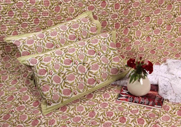 Berry Motley Bedcover