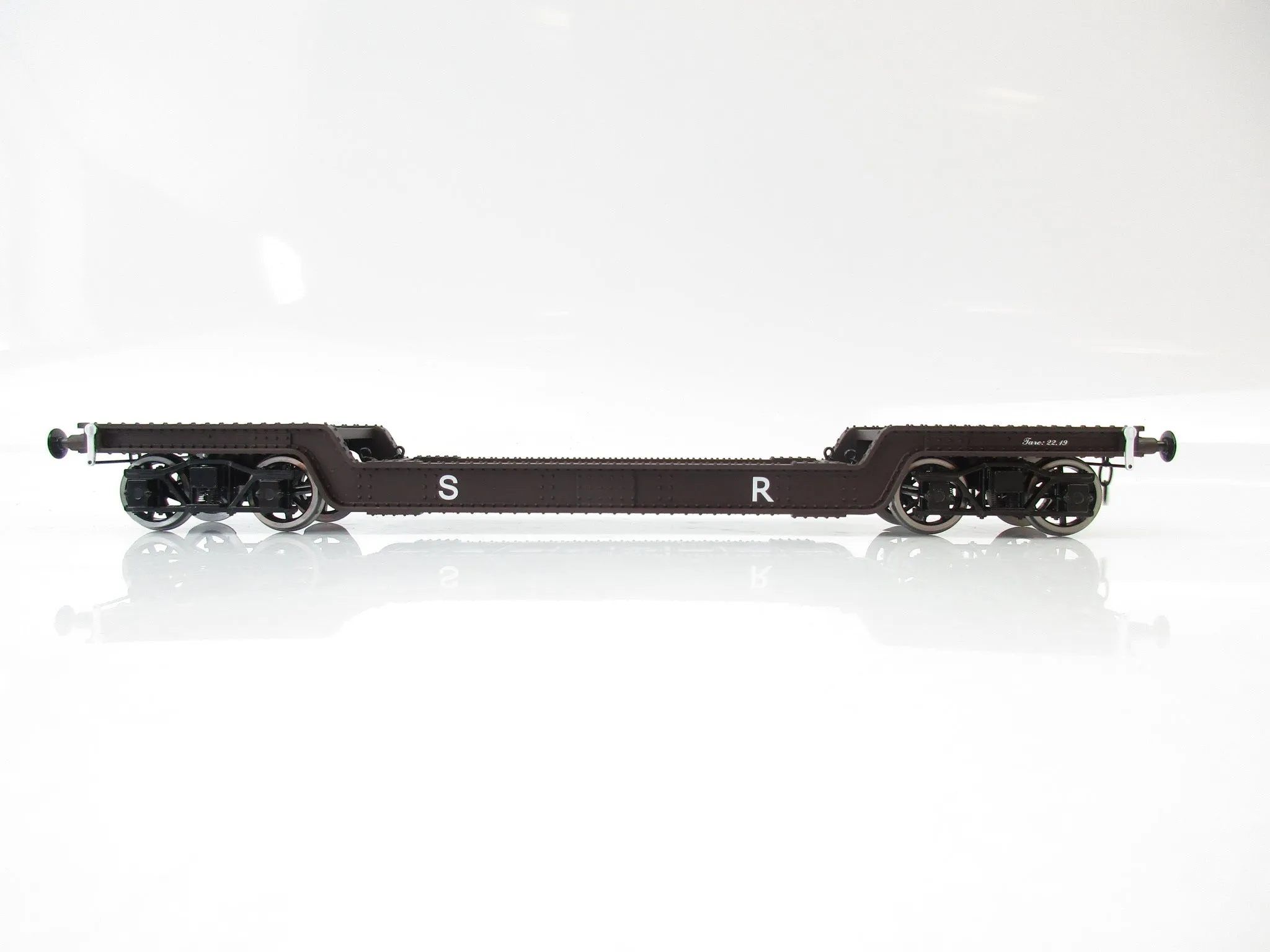 Darstaed D32-12 7mm Finescale O Gauge 45 Ton Bogie Well Wagon SR Brown