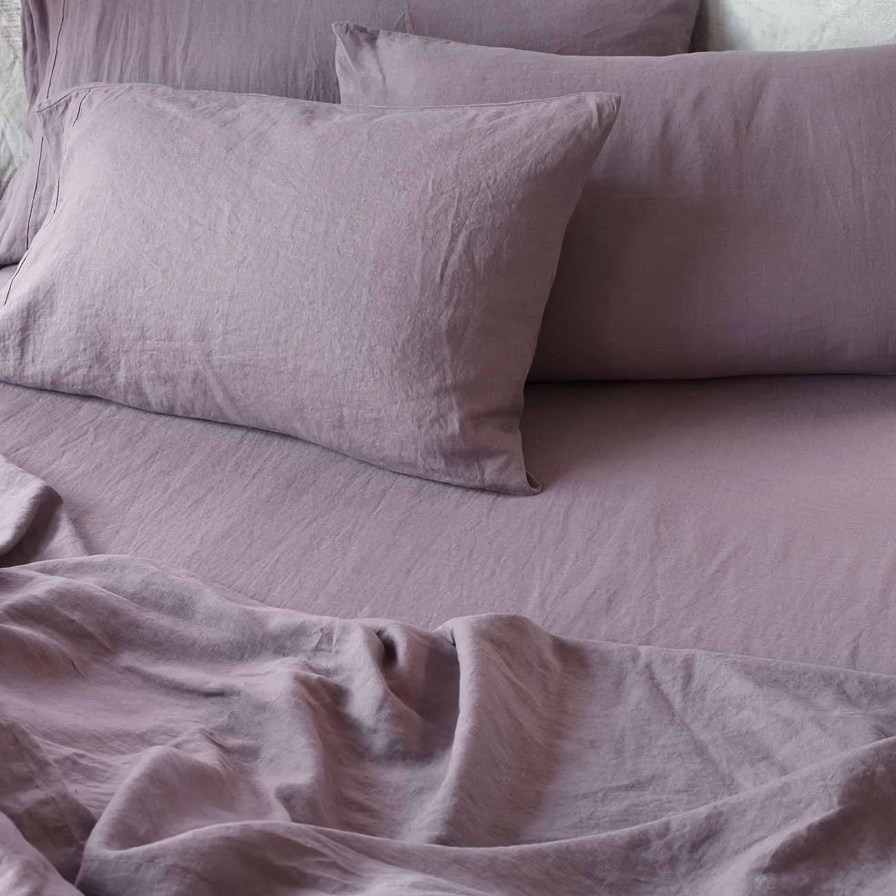 Elderberry 100% Linen Fitted Sheet