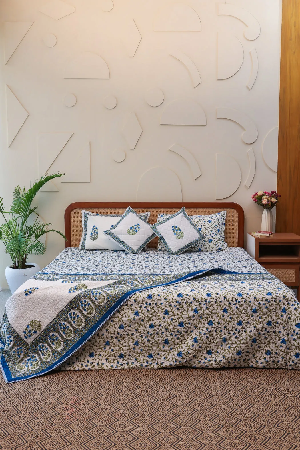 Elegant Impressions Hand Block Print Premium Cotton Bedsheet with 2 Pillow Covers & 2 Cushion Covers