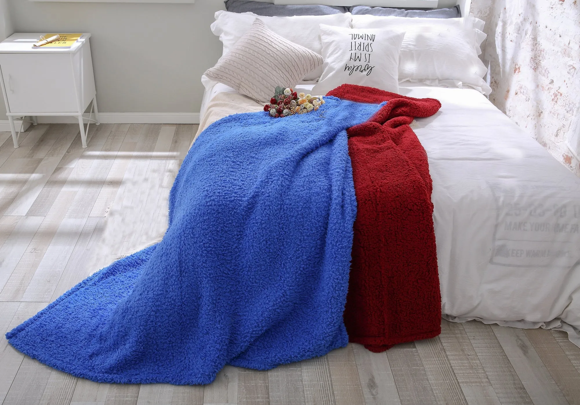 Richie House Sherpa Plush Fleece Throw Blankets Couch, Sofa,Winter RHB2853-50-60